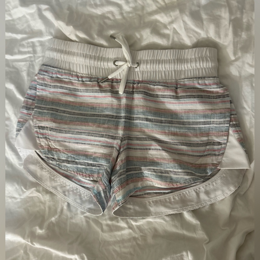 Athleta Women's Shorts - White with stripes